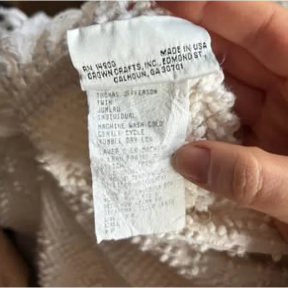 Vintage Chenille Twin Bedspread - Picture 3 of 3